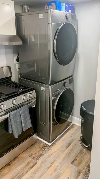 Cozy Modern Apt In The Heart Of Fells Point! บัลติมอร์ ภายนอก รูปภาพ